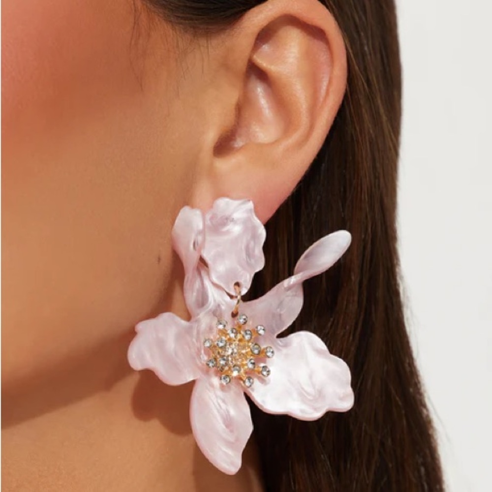 Elegant Pink Floral Earrings